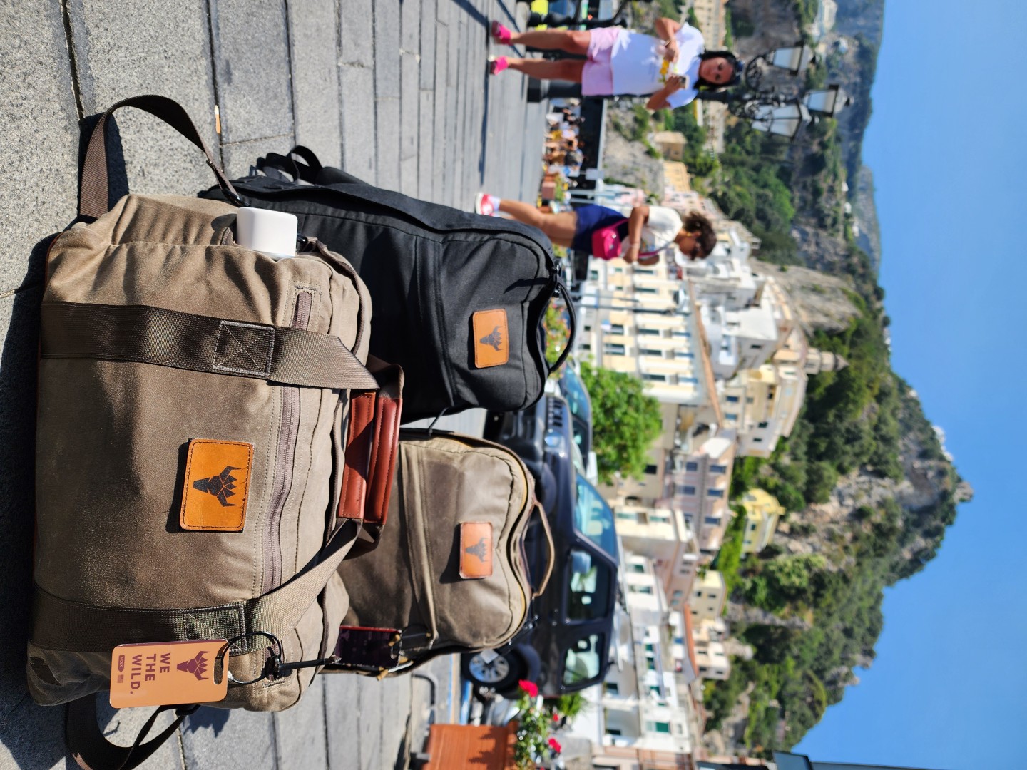 Broke out the waxed canvas bags to match the 'gentlemanly' vibe in Italy